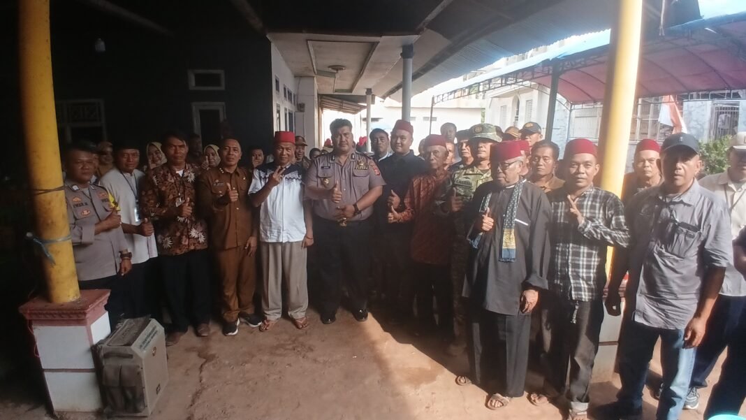 Jaga Pilkades Damai, Forkopimcam Kalijati Gelar Silaturahmi ke Calon Kades Ciruluk Nomor Urut 2 Jaga Pilkades Damai, Forkopimcam Kalijati Gelar Silaturahmi ke Calon Kades Ciruluk Nomor Urut 2