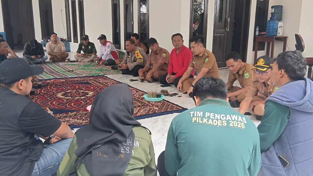 Jaga Kondusifitas, Pilkades Camat Cipeundeuy Sambangi Calon Kades Cimayasari Nomor Urut 3 Parno S.Pd Jaga Kondusifitas, Pilkades Camat Cipeundeuy Sambangi Calon Kades Cimayasari Nomor Urut 3 Parno S.Pd