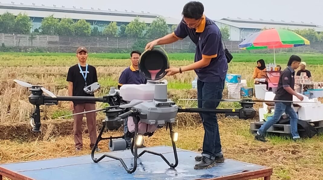 Tridjaya Group Gelar Gathering DJI Agras, Petani Subang Kenali Teknologi Pertanian Modern Tridjaya Group Gelar Gathering DJI Agras, Petani Subang Kenali Teknologi Pertanian Modern