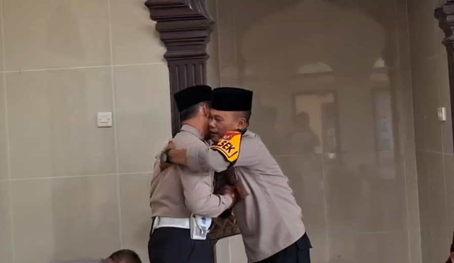 36 Tahun Mengabdi, IPTU Kharis Kanit Polsek Cipeundeuy Resmi Purna Tugas 36 Tahun Mengabdi, IPTU Kharis Kanit Polsek Cipeundeuy Resmi Purna Tugas
